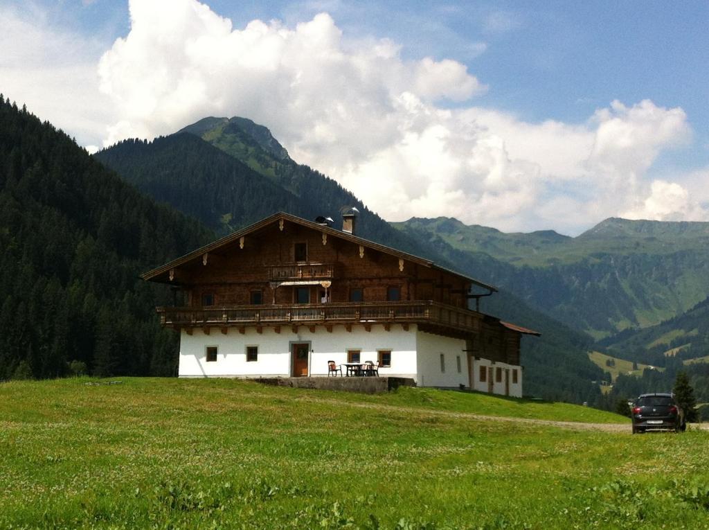 Alpenbauernhaus Vorderbrandthof Saalbach-Hinterglemm Exteriör bild