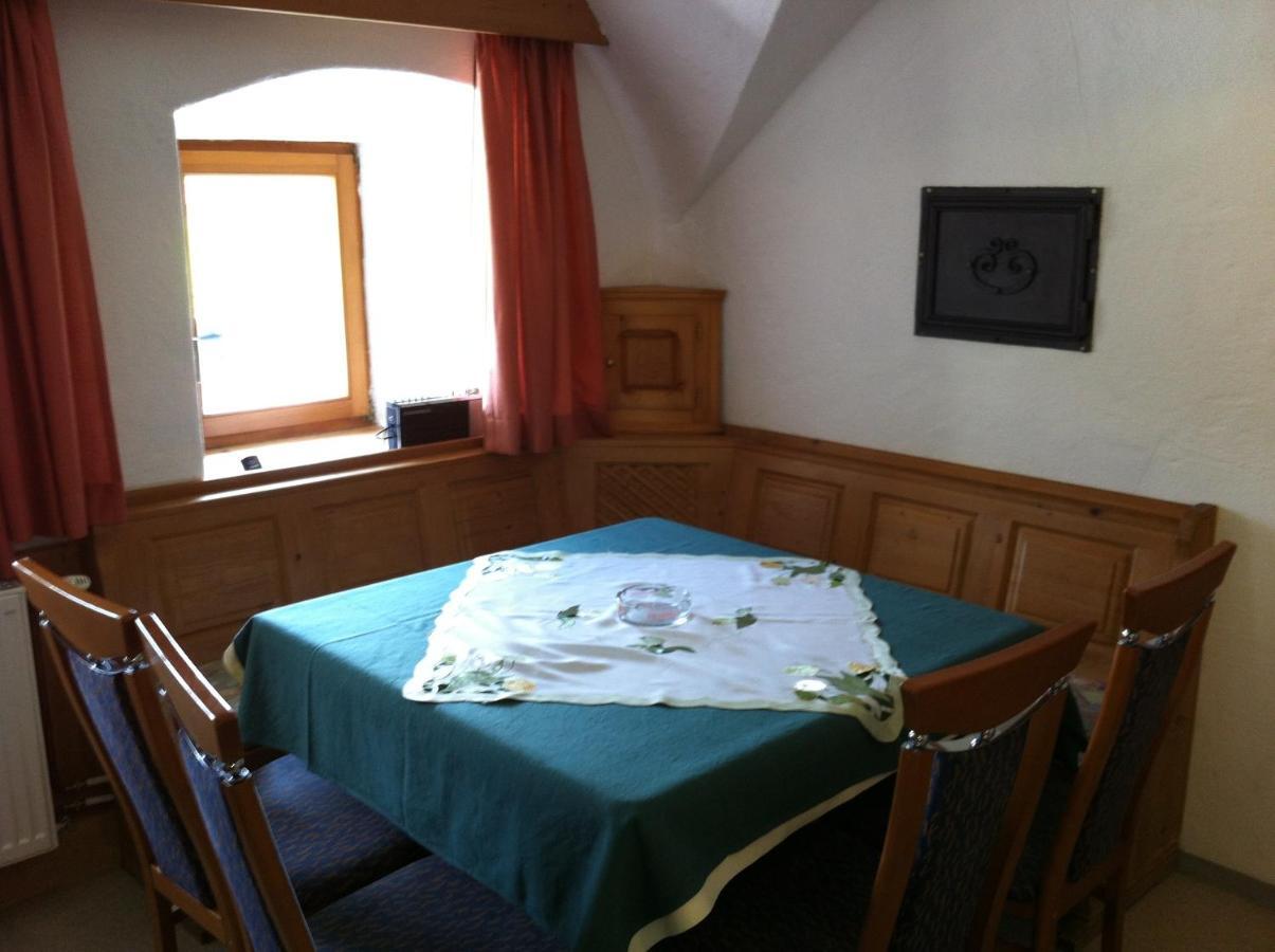 Alpenbauernhaus Vorderbrandthof Saalbach-Hinterglemm Rum bild